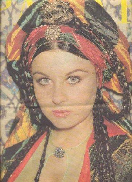 Fatma Girik'den 72. yaşına özel kutlama 