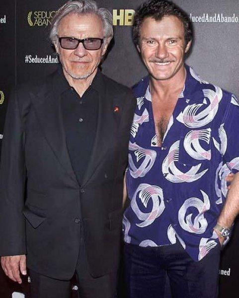 Ünlüler kendi gençlikleriyle poz verdi 