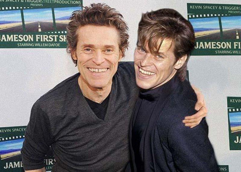 Ünlüler kendi gençlikleriyle poz verdi 