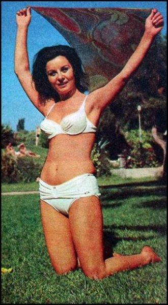 Fatma Girik'den 72. yaşına özel kutlama 