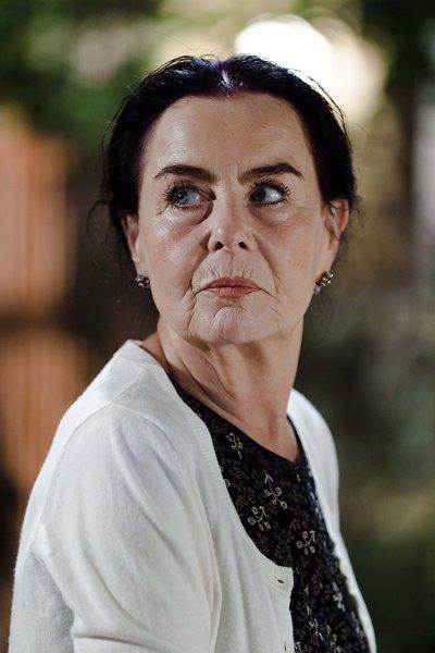 Fatma Girik'den 72. yaşına özel kutlama 