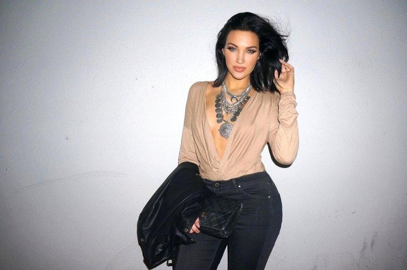 Instagram'ın yeni yıldızı Natalie Halcro 