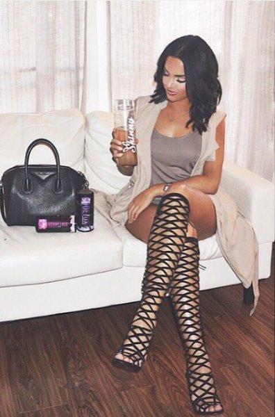 Instagram'ın yeni yıldızı Natalie Halcro 