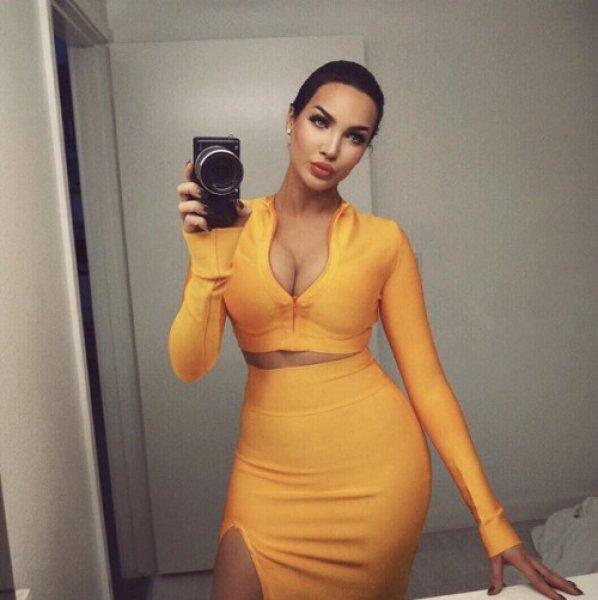 Instagram'ın yeni yıldızı Natalie Halcro 