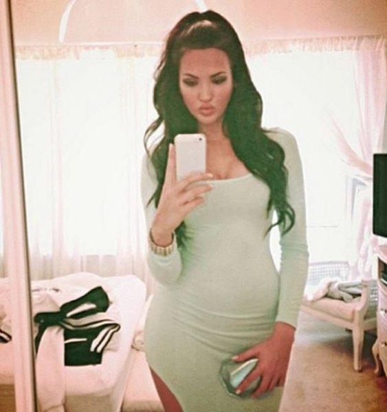 Instagram'ın yeni yıldızı Natalie Halcro 