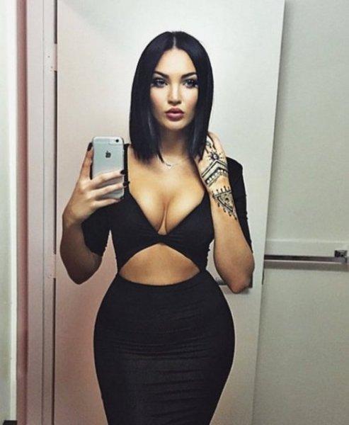 Instagram'ın yeni yıldızı Natalie Halcro 