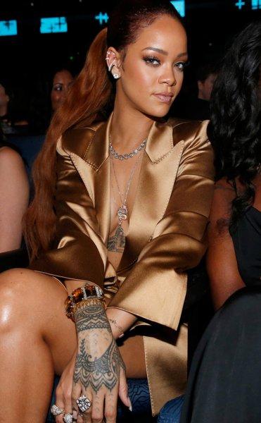 Rihanna: Benzema ve Hamilton'la sadece seviştim