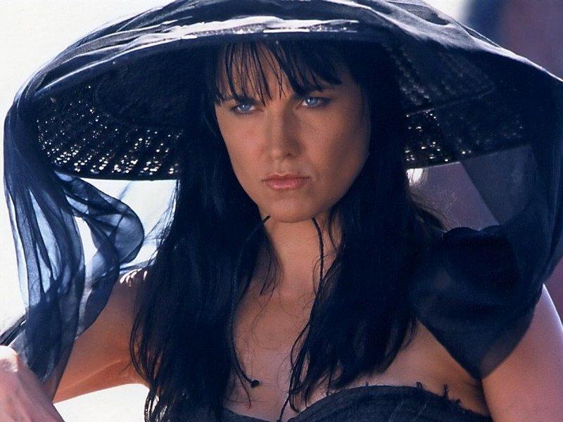 Zeyna'ya hayat veren oyuncu Lucy Lawless'ın değişimi 