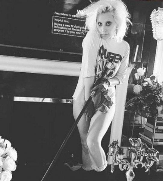 Ev işleri yapan ünlü isimler 