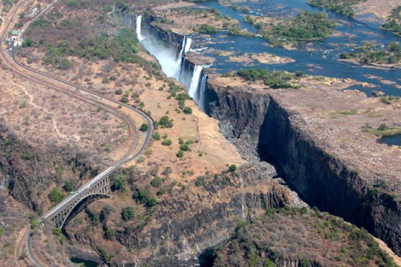 Dünyanın en görkemli akarsuyu: Victoria Şelalesi