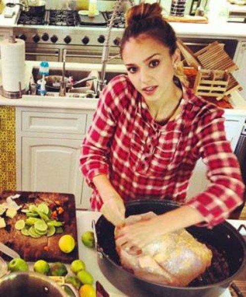 Ev işleri yapan ünlü isimler 