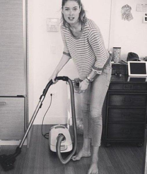 Ev işleri yapan ünlü isimler 