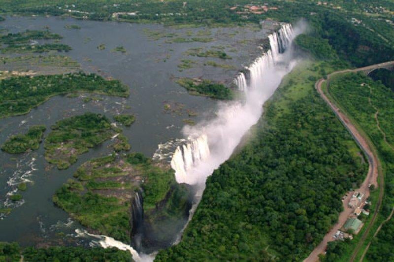 Dünyanın en görkemli akarsuyu: Victoria Şelalesi