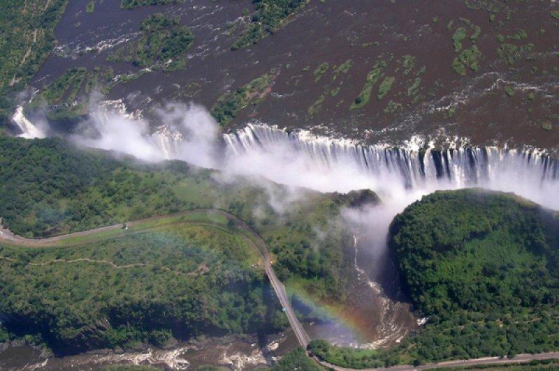 Dünyanın en görkemli akarsuyu: Victoria Şelalesi