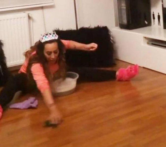 Ev işleri yapan ünlü isimler 