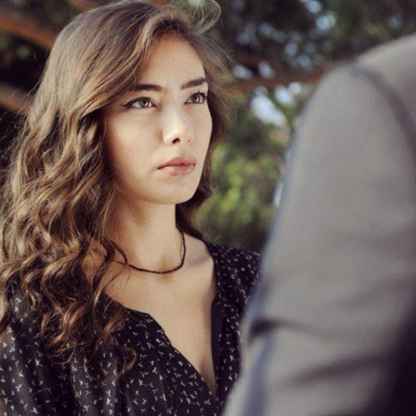 Neslihan Atagül'ün gözaltı torbalarından kurtuldu