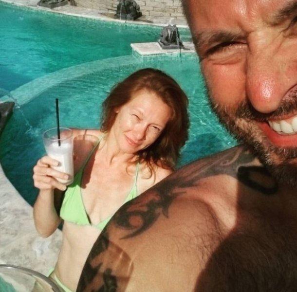 Demir Demirkan'ın eşi hamile