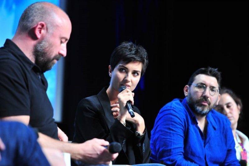 Tuba Büyüküstün ile Halit Ergenç aynı filmde başrol 