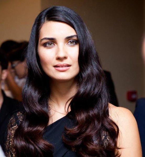 Tuba Büyüküstün ile Halit Ergenç aynı filmde başrol 