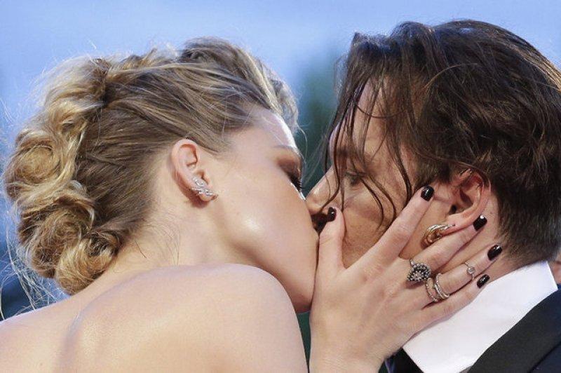 Hafızalara kazınan öpücükler 