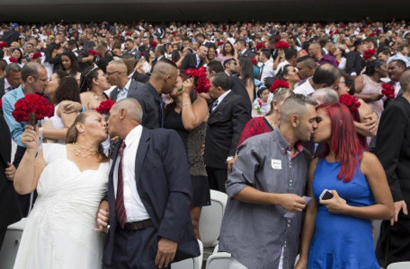 Hafızalara kazınan öpücükler 