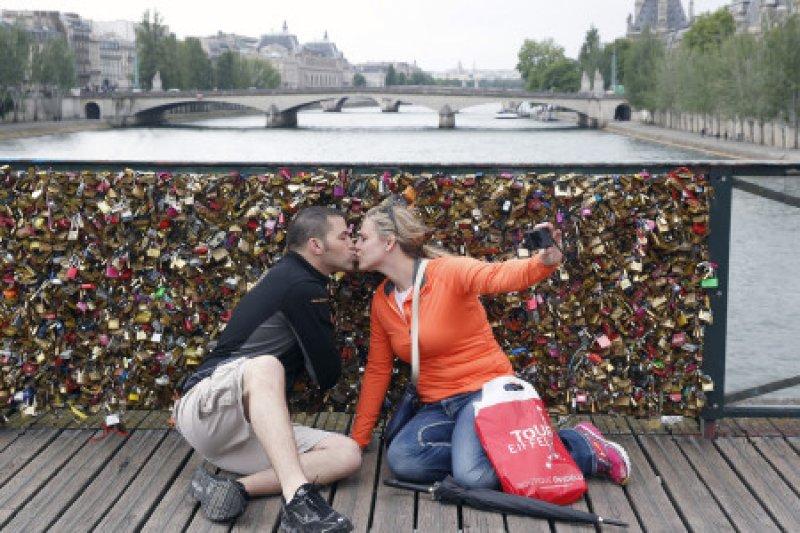 Hafızalara kazınan öpücükler 