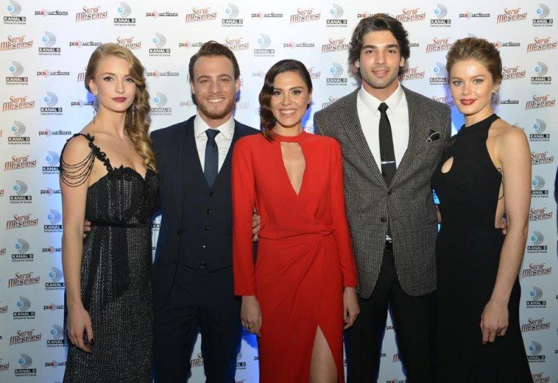 Şükran Ovalı ile Şükrü Özyıldız yine ayrıldı