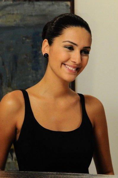 Bergüzar Korel'in 6 hali