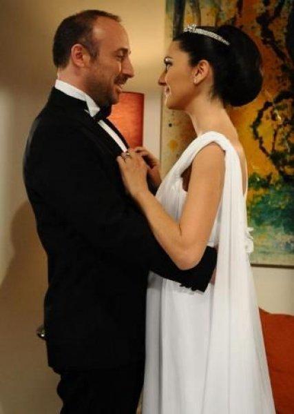 Bergüzar Korel'in 6 hali