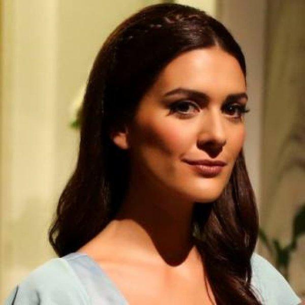 Bergüzar Korel'in 6 hali