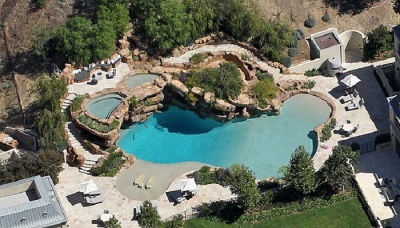 Playboy Malikanesi 200 milyon dolara satışa çıkartıldı