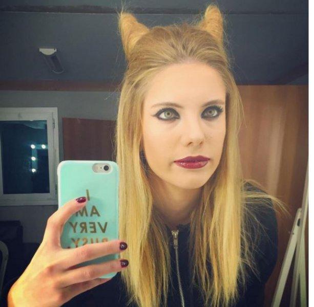 Güzel oyuncu Eda Ece sorguya çekildi 