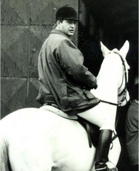 Mustafa Vehbi Koç kimdir?