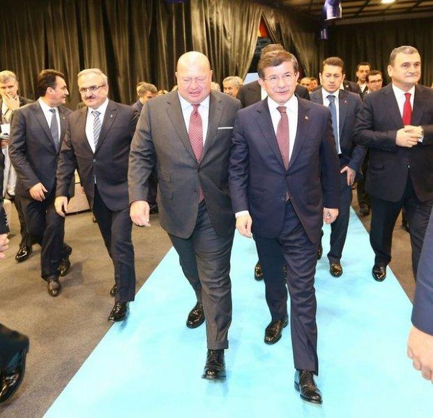 Mustafa Vehbi Koç kimdir?