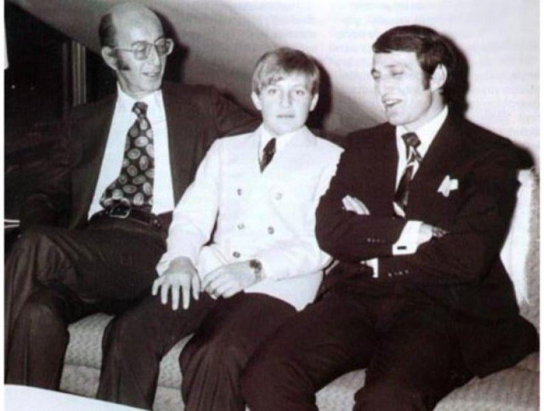 Mustafa Vehbi Koç kimdir?