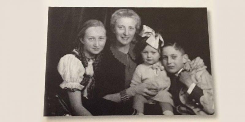 Koç Ailesi'nin albümünden özel fotoğraflar