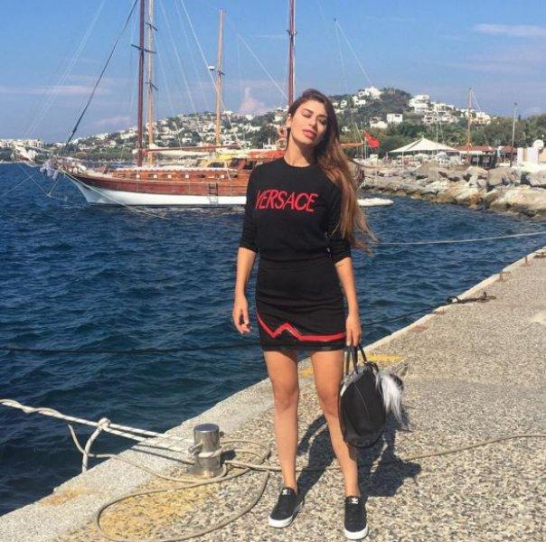 Ebru Şancı'ya doğum hediyesi