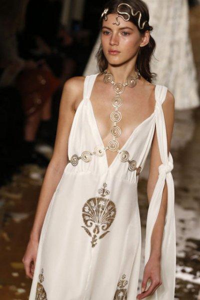 Paris'te şeffaf şov