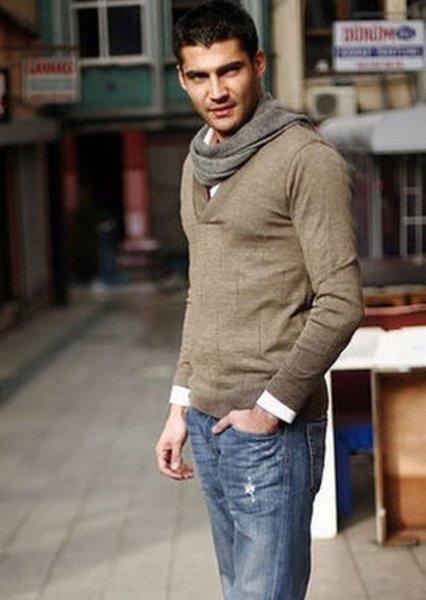 Ünlü oyuncuların gençlik dönemini canlandıran yardımcı oyuncular 