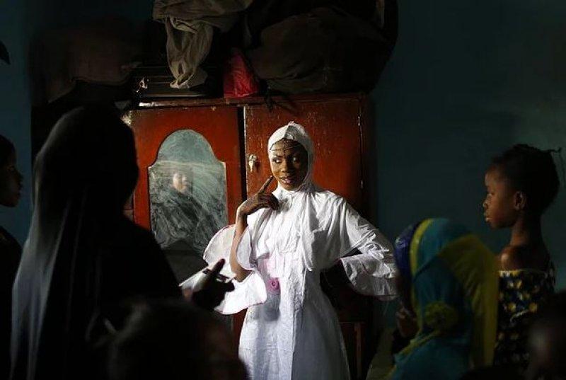 Dünyanın farklı ülkelerindeki gelinlik modelleri 