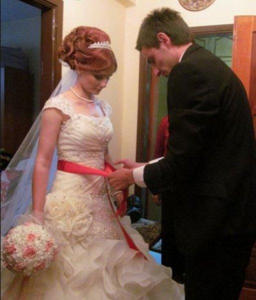 Dünyanın farklı ülkelerindeki gelinlik modelleri 