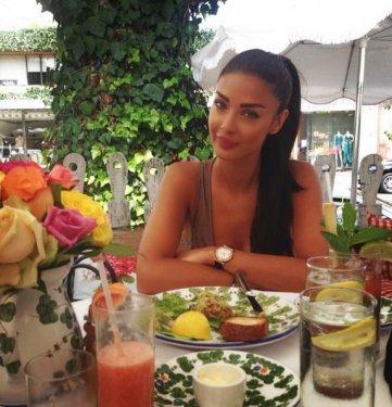 Kürt manken Mariam Rod