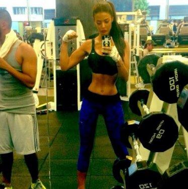 Kürt manken Mariam Rod