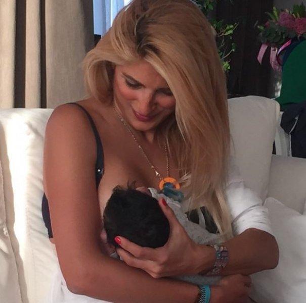 Şeyda Coşkun evinin kapılarını açtı 