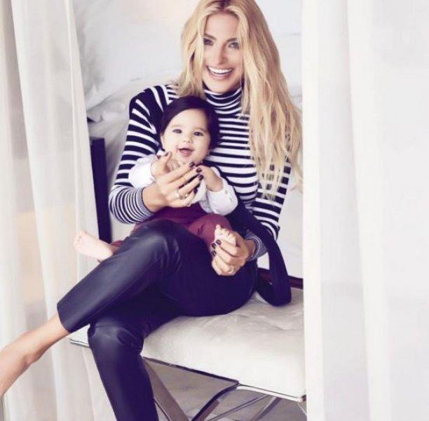 Şeyda Coşkun evinin kapılarını açtı 