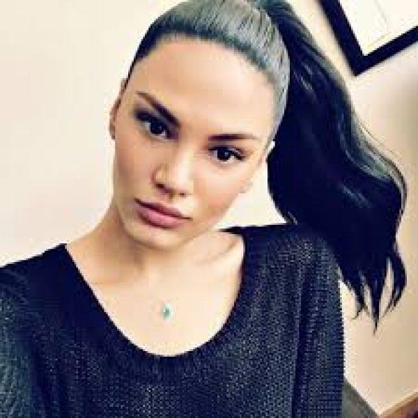 Tolgahan Sayışman'dan sevgilisine Roma sürprizi