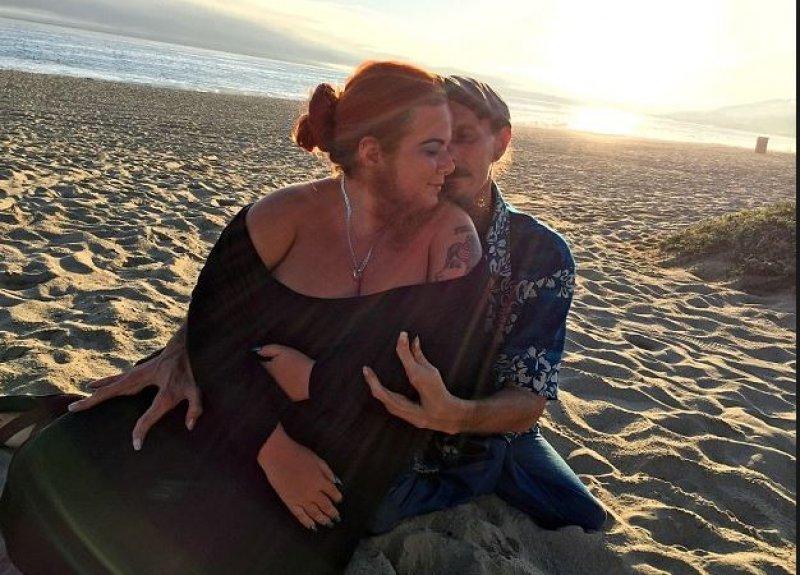 Dünyanın en ilginç çifti: Sakallı kadın ve yengeç adam