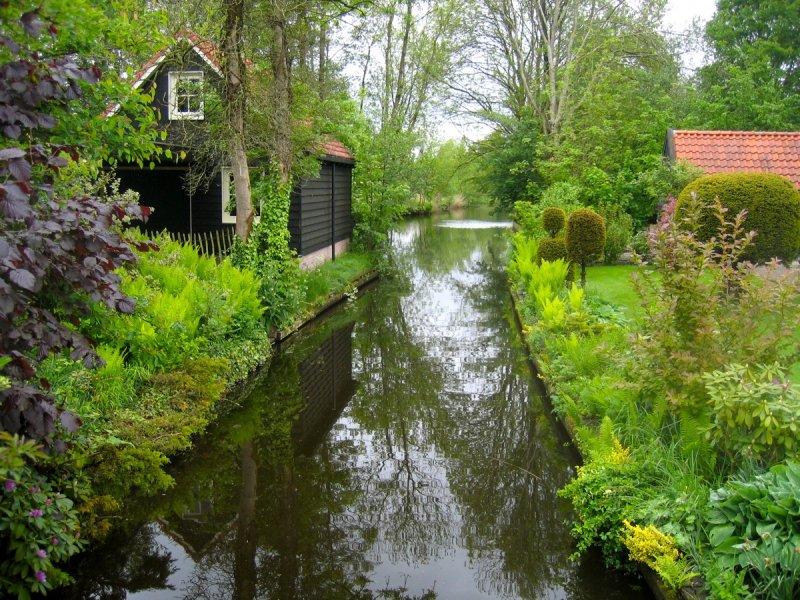 Arabanın yasak olduğu köy: Giethoorn