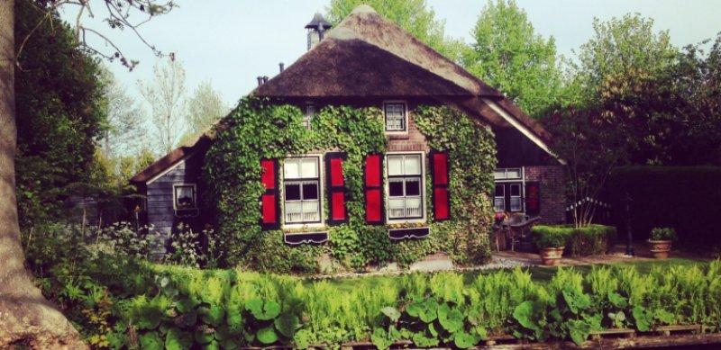 Arabanın yasak olduğu köy: Giethoorn