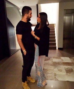 Arda Turan Aslıhan Doğan'la ilk kez el ele görüntülendi